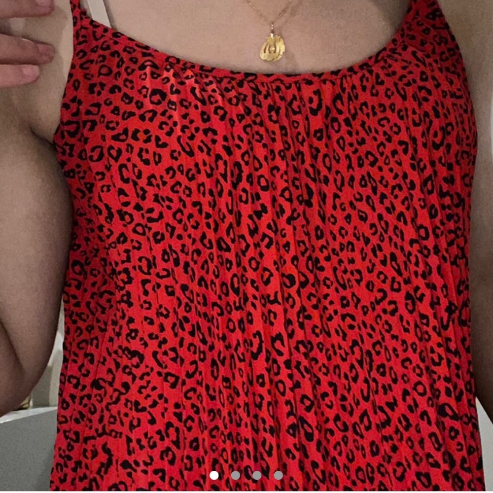 RUFFLE TANK